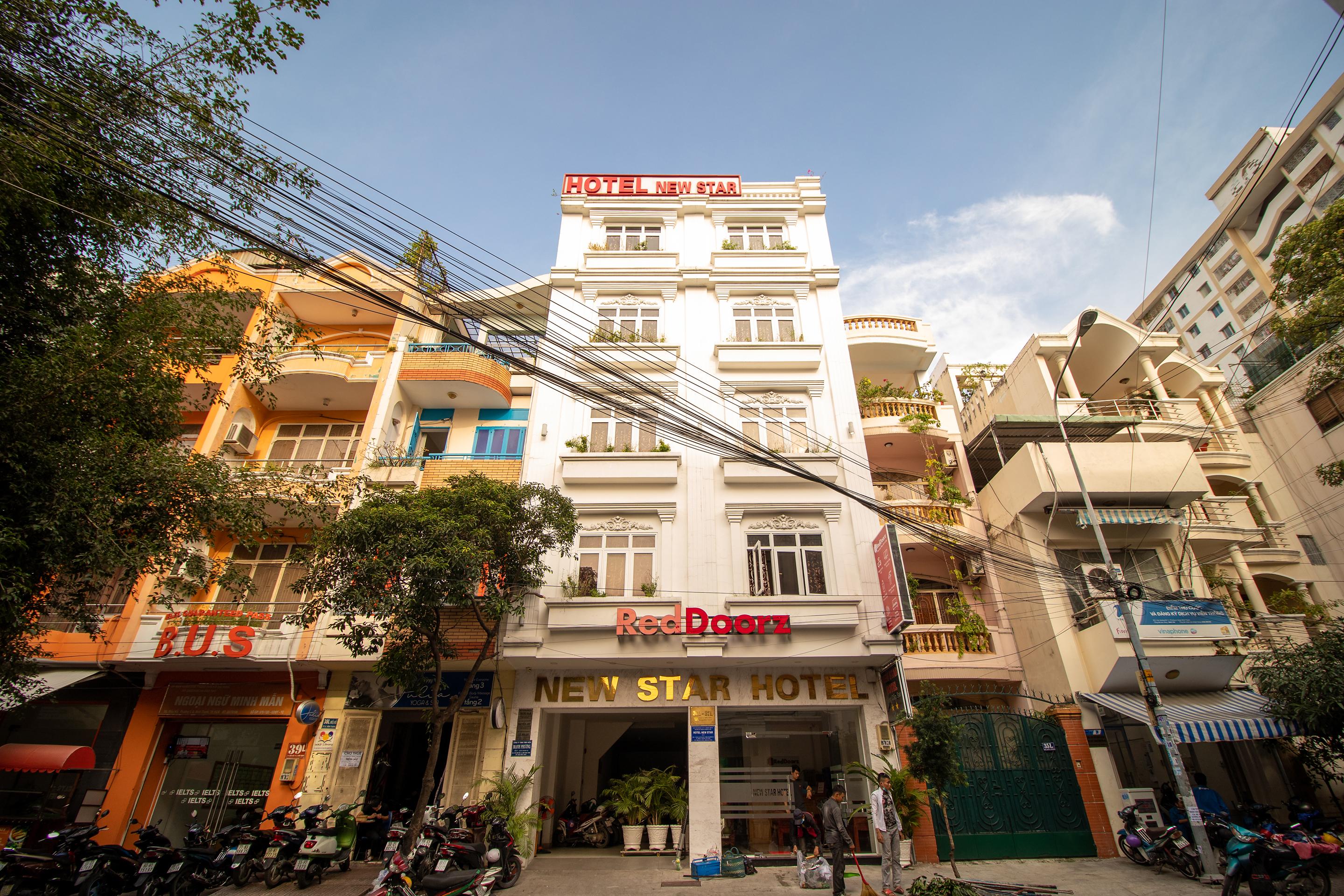 Hotel Reddoorz Near Phan Xich Long